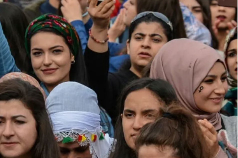 صورة نساء من مختلف أنحاء العالم يطلقن نداء من أجل السلام